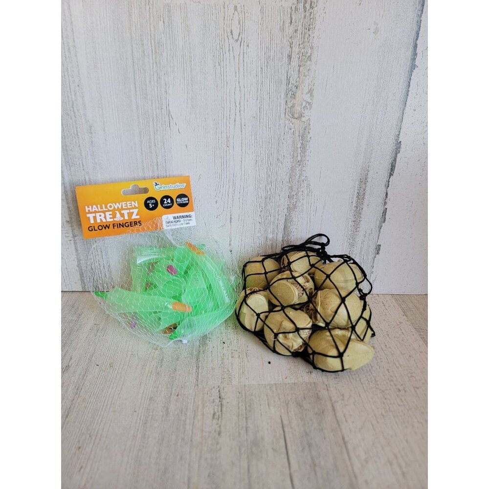 Halloween plastic‎ glow dark witch fingers mini skull prop set